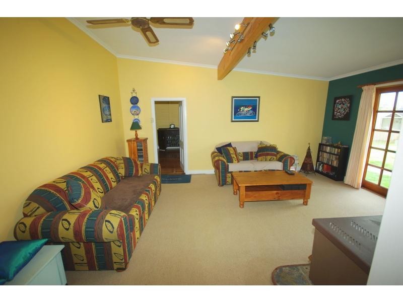 3 Bank Street, Cobargo NSW 2550