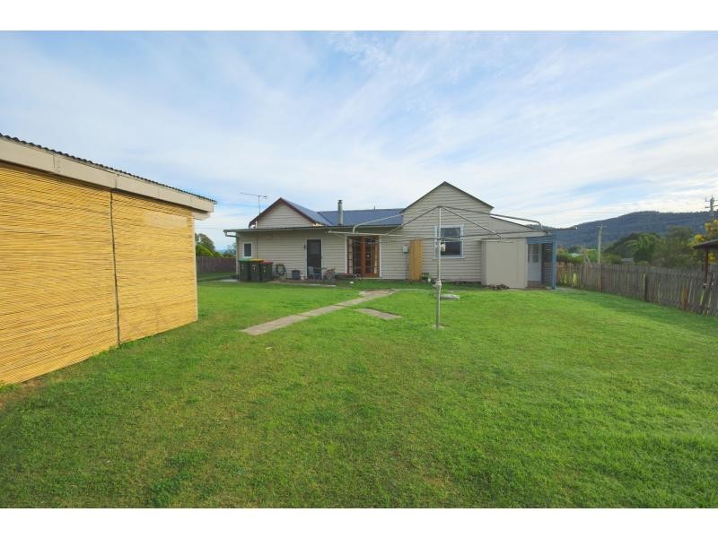 3 Bank Street, Cobargo NSW 2550