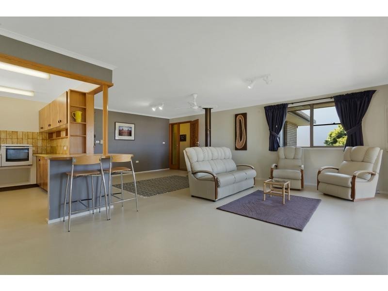 21 Lake View Drive, Wallaga Lake Heights, Wallaga Lake NSW 2546