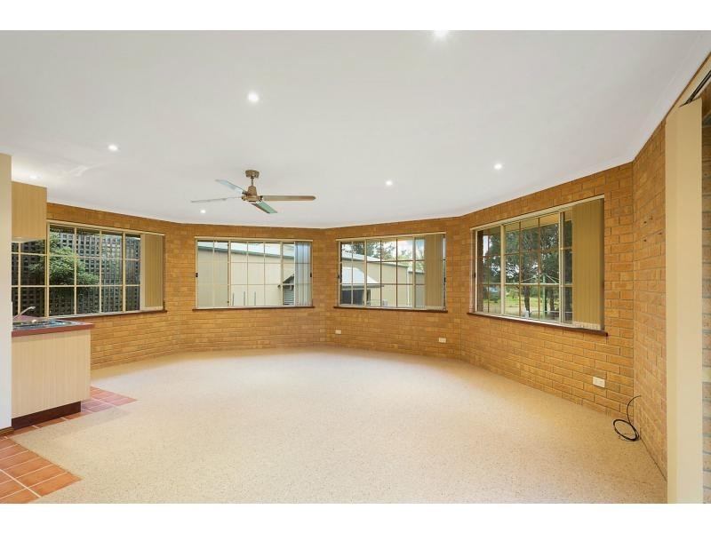 8 Albert Street, Moruya NSW 2537