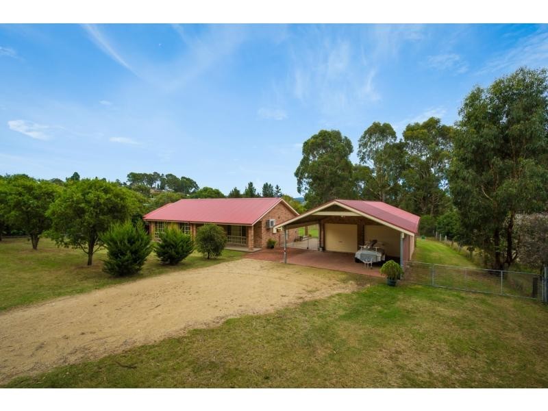 8 Albert Street, Moruya NSW 2537