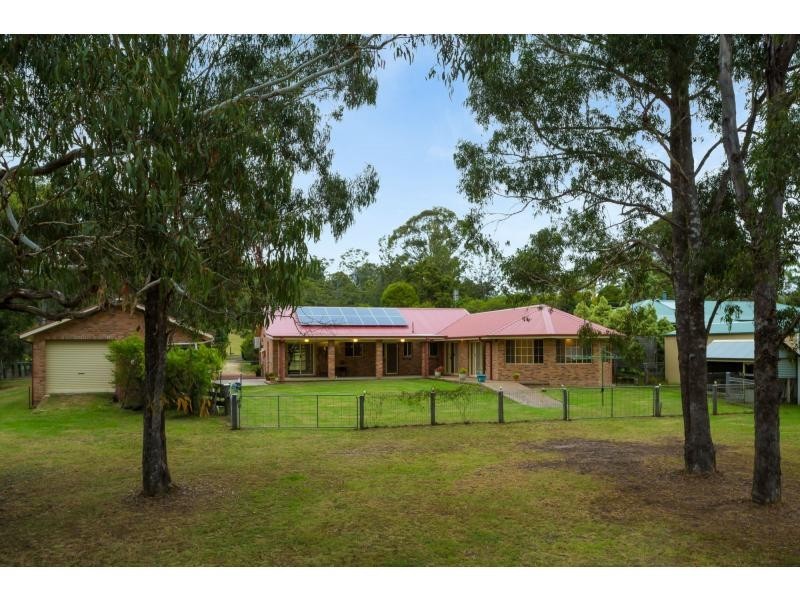 8 Albert Street, Moruya NSW 2537