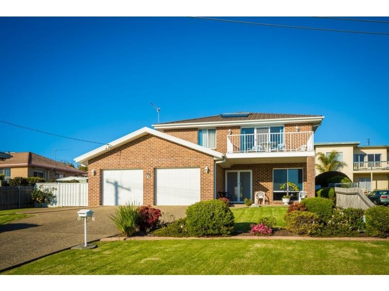 5 Pacific Avenue, Kianga NSW 2546