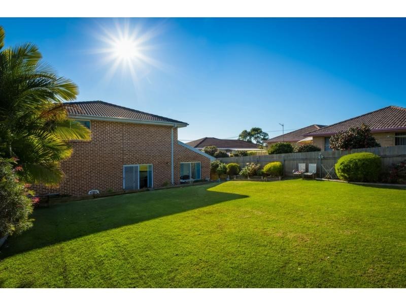 5 Pacific Avenue, Kianga NSW 2546