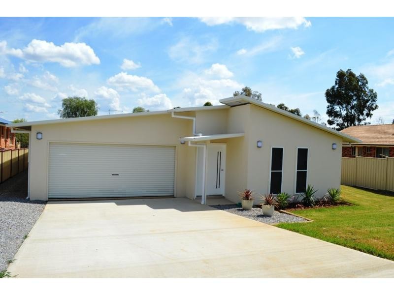 17 Hinton Drive, Gunnedah NSW 2380