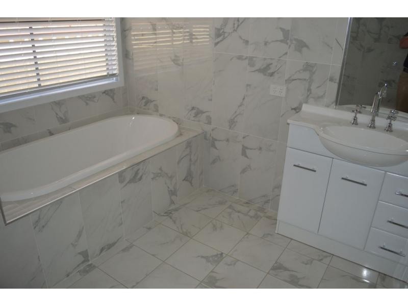 17 Hinton Drive, Gunnedah NSW 2380