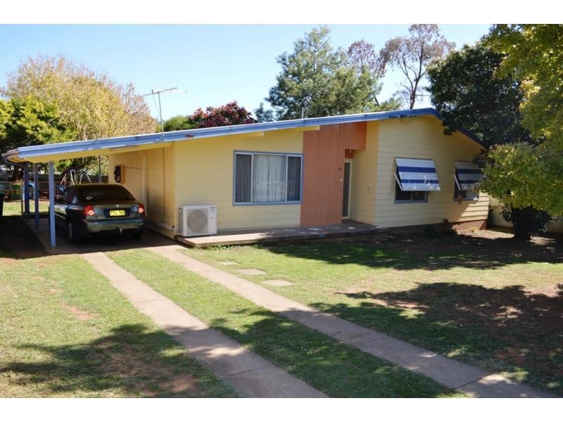 11 Newell Avenue, Gunnedah NSW 2380