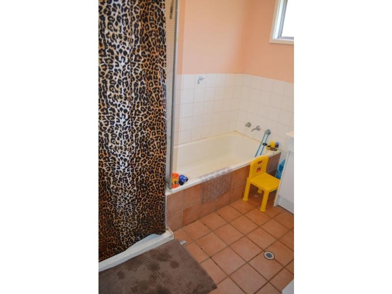 11 Newell Avenue, Gunnedah NSW 2380