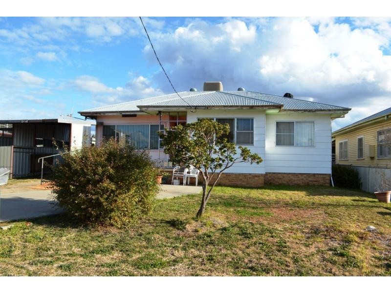 31 Scobie Street, Gunnedah NSW 2380