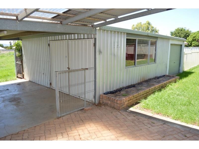 11 Osric Street, Gunnedah NSW 2380