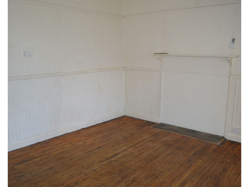 18 Little Conadilly St, Gunnedah NSW 2380