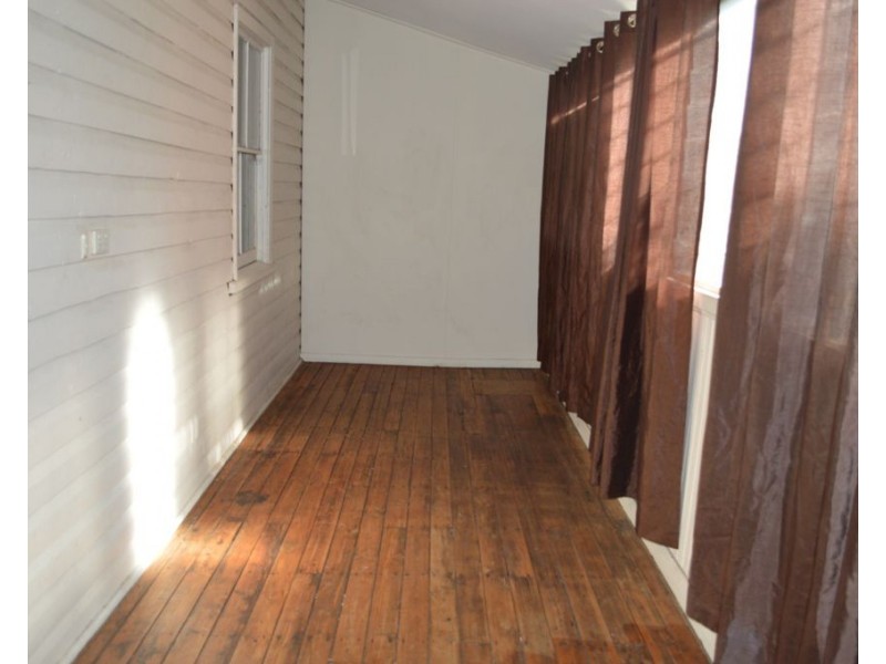 18 Little Conadilly St, Gunnedah NSW 2380