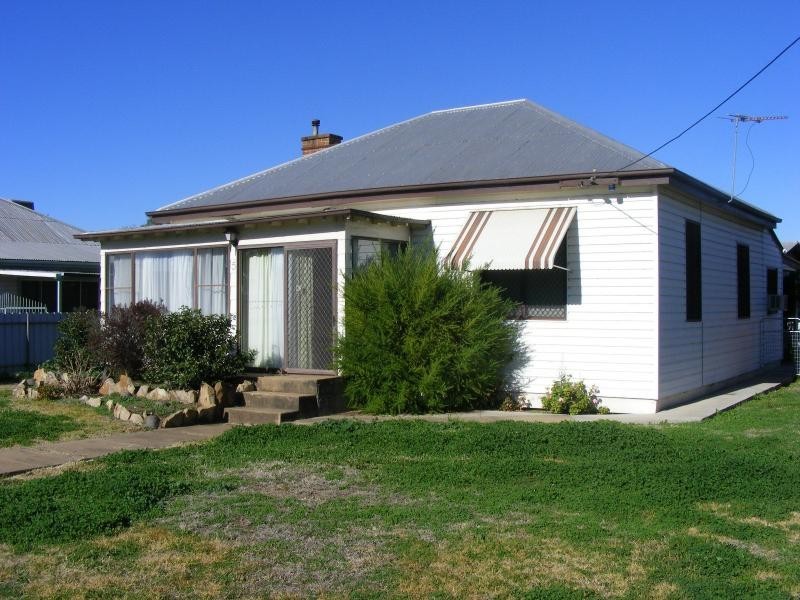 5 Barber Street, Gunnedah NSW 2380