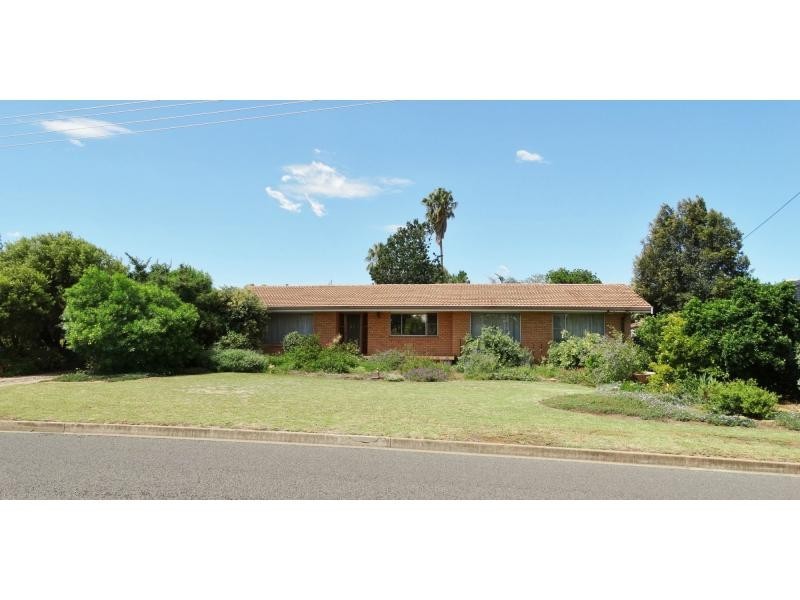 73 Lincoln Street, Gunnedah NSW 2380