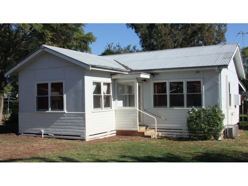 7 Johnston Street, Gunnedah NSW 2380