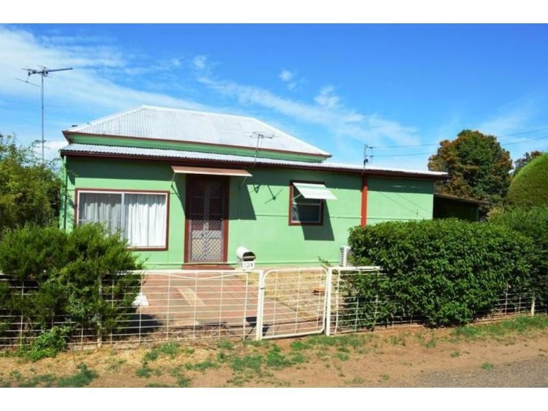 131 Little Bloomfield Street, Gunnedah NSW 2380