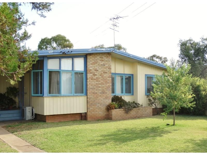 17 Jaeger Avenue, Gunnedah NSW 2380