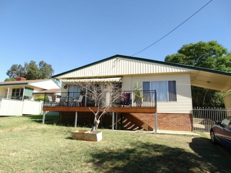37 Fairview Street, Gunnedah NSW 2380