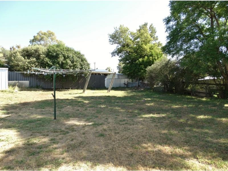 37 Fairview Street, Gunnedah NSW 2380