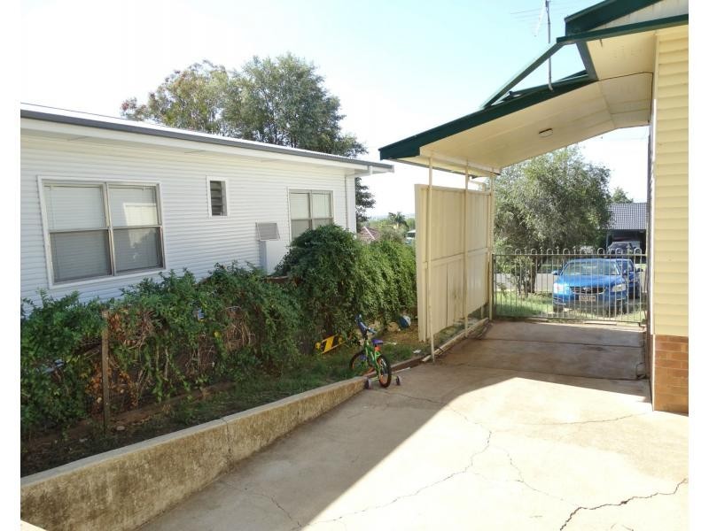 37 Fairview Street, Gunnedah NSW 2380