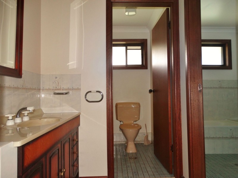 13 Gallen Avenue, Gunnedah NSW 2380