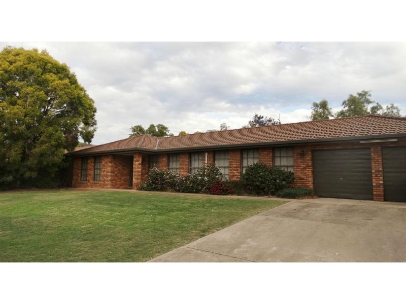 65 Lincoln Street, Gunnedah NSW 2380