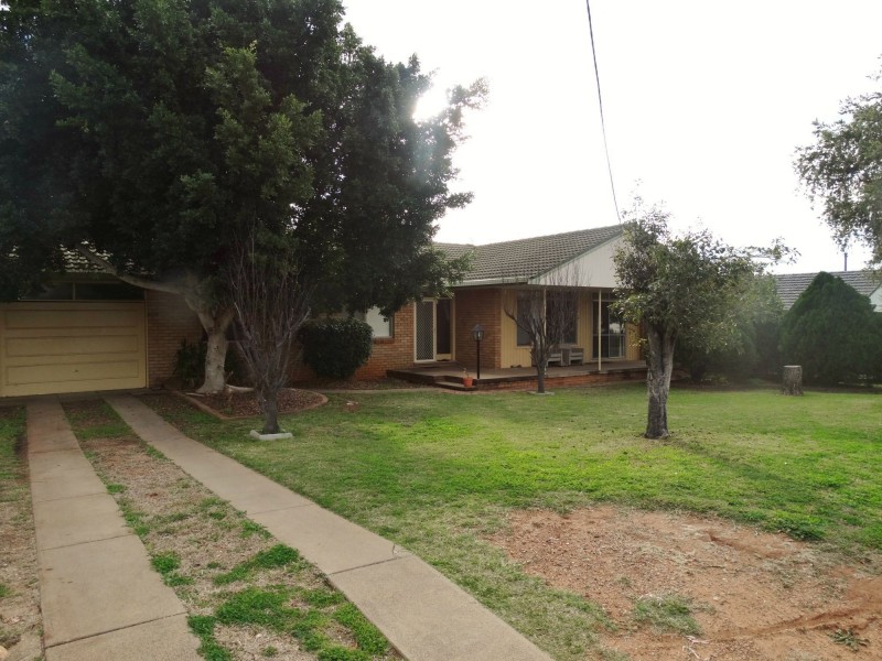 17 Breen Street, Gunnedah NSW 2380