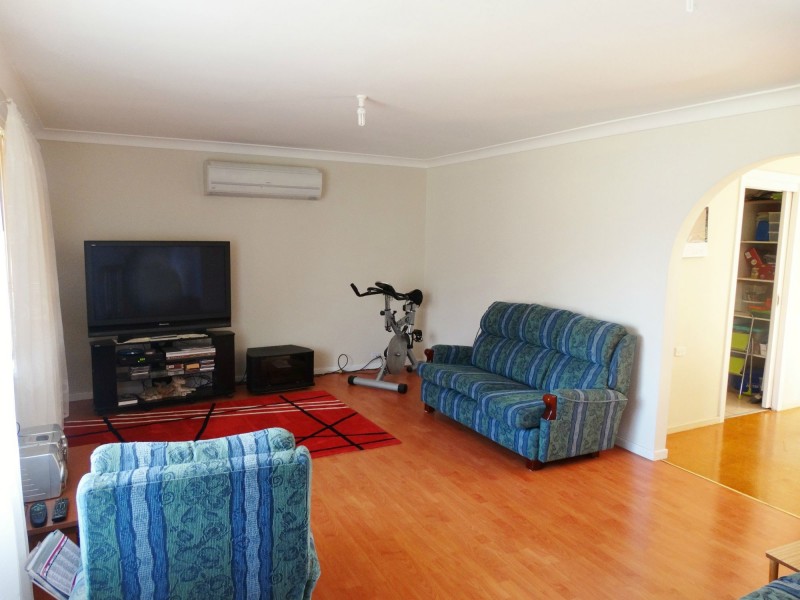 64 Pine Street, Curlewis NSW 2381