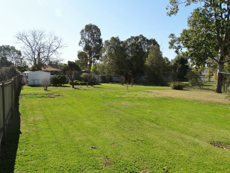 64 Pine Street, Curlewis NSW 2381