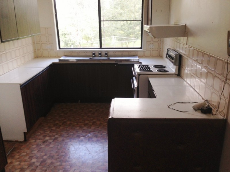 14 Edward Street, Carroll NSW 2340