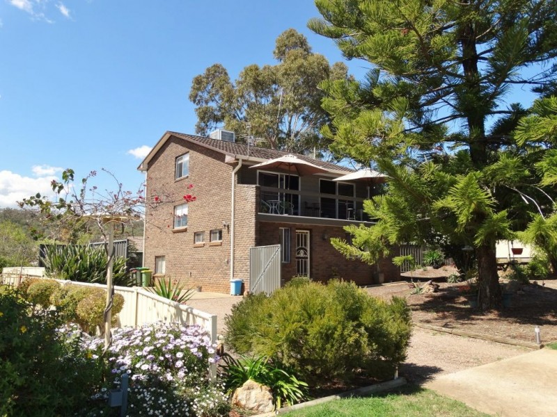 6 Tweedie Avenue, Gunnedah NSW 2380