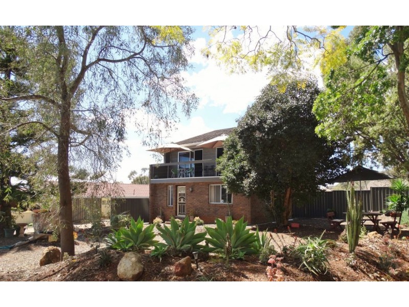 6 Tweedie Avenue, Gunnedah NSW 2380