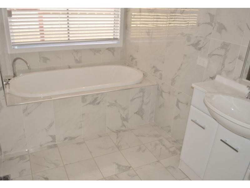 17 Hinton Drive, Gunnedah NSW 2380