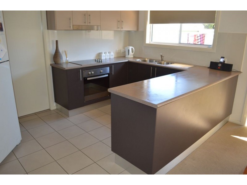 3/9 Bowen Avenue, Gunnedah NSW 2380