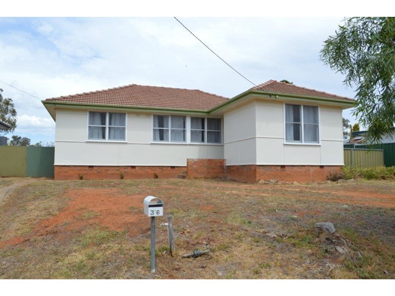 36 King St, Gunnedah NSW 2380