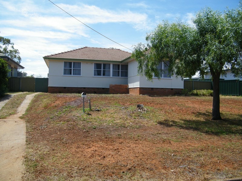 36 King St, Gunnedah NSW 2380