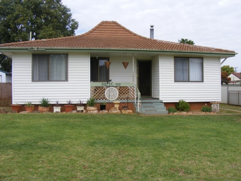 49 Jaeger Ave, Gunnedah NSW 2380