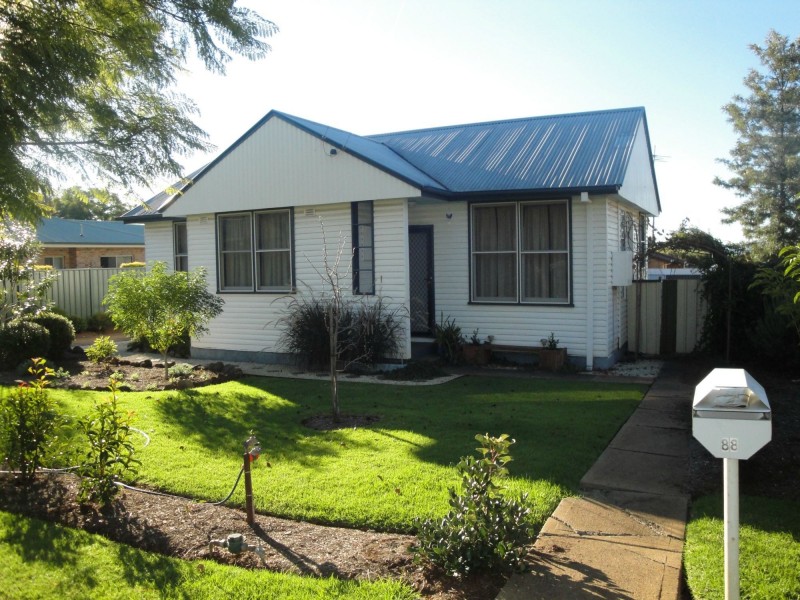 88 Edward Street, Gunnedah NSW 2380
