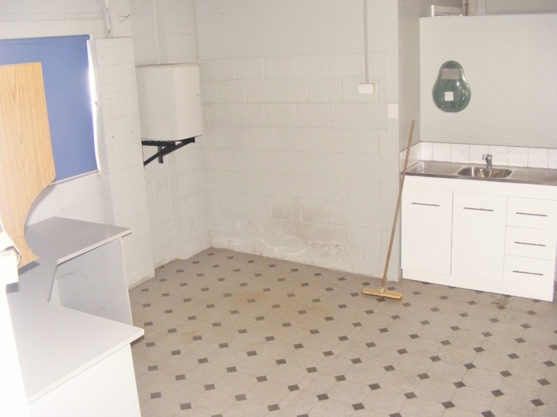 24 Farrar Rd, Gunnedah NSW 2380
