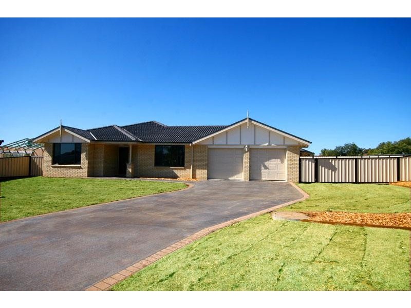 28 Hinton Dr, Gunnedah NSW 2380