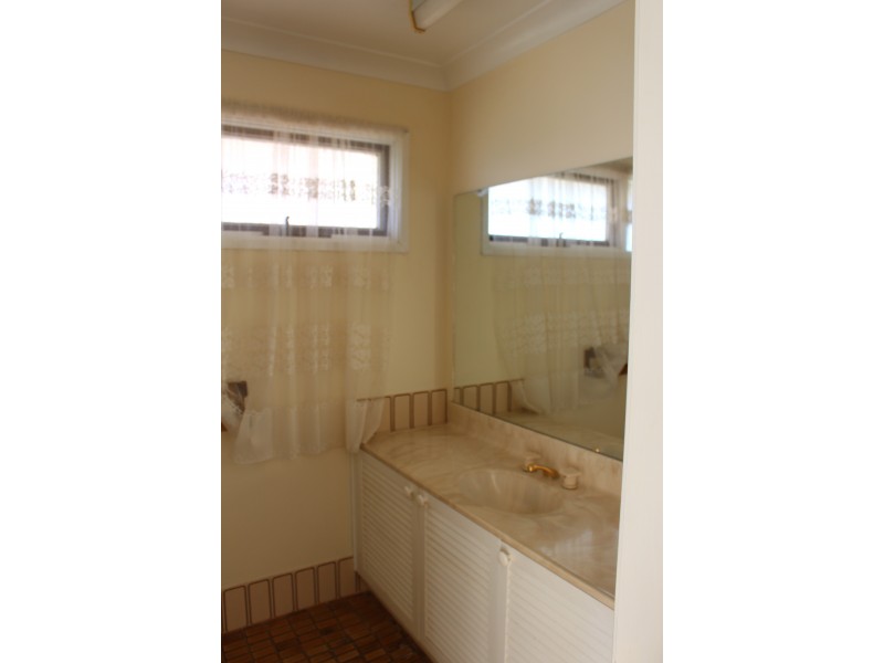 8 Anderson Pl, Gunnedah NSW 2380