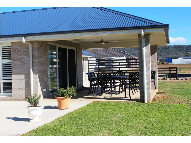 62 Kerry Elizabeth Dr, Gunnedah NSW 2380