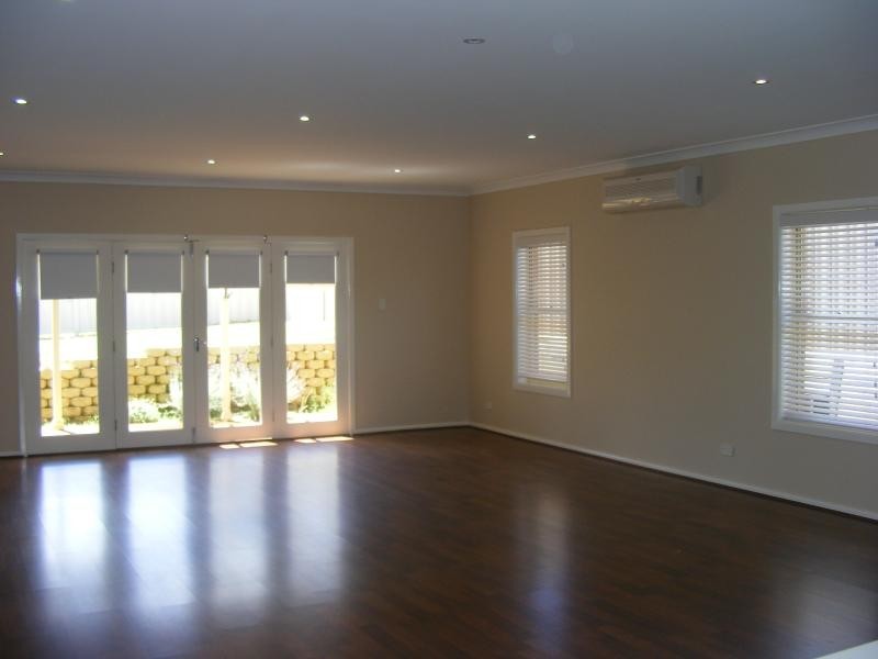 2/20 Hinton Dr, Gunnedah NSW 2380