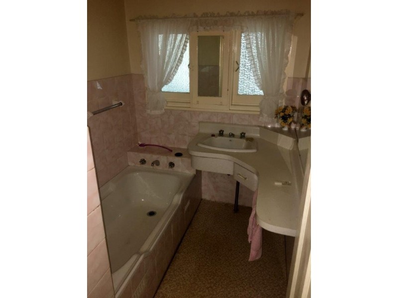 6 Rodney St, Gunnedah NSW 2380