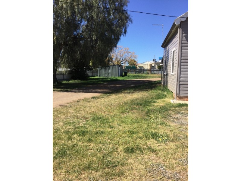 11 Wentworth St, Gunnedah NSW 2380