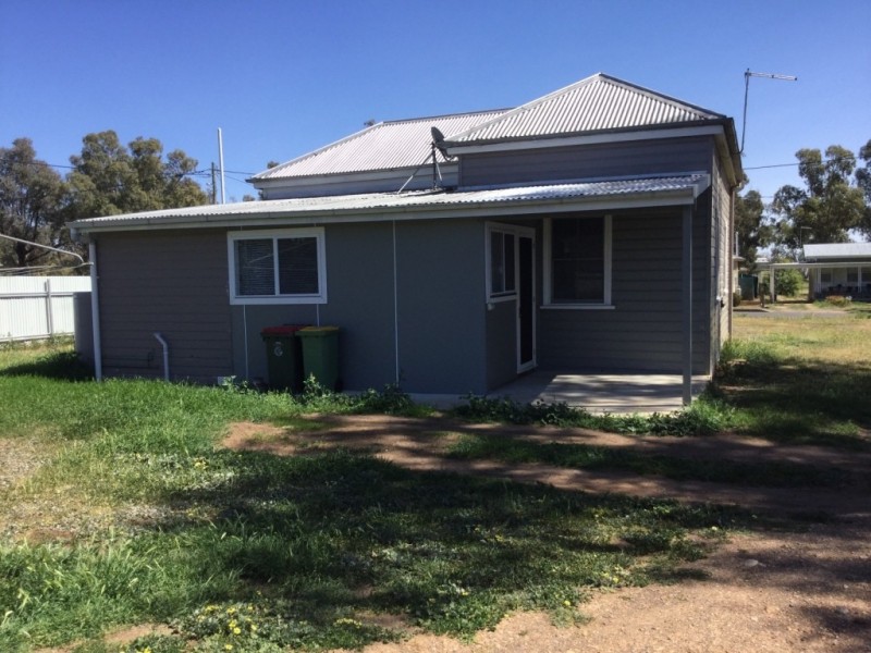 11 Wentworth St, Gunnedah NSW 2380