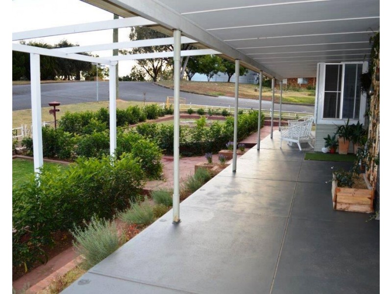 10 South St, Gunnedah NSW 2380