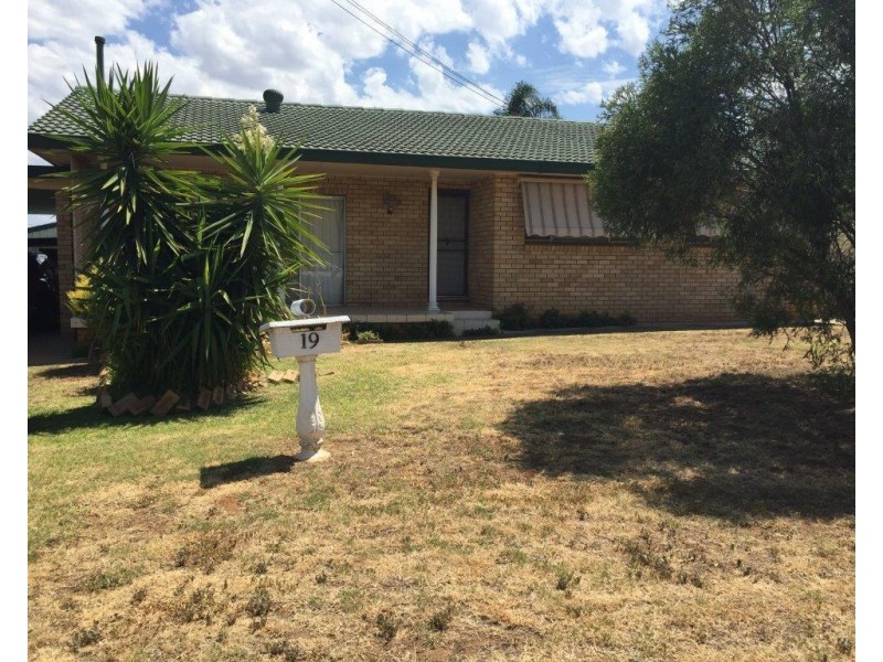 19 Hopedale Ave, Gunnedah NSW 2380