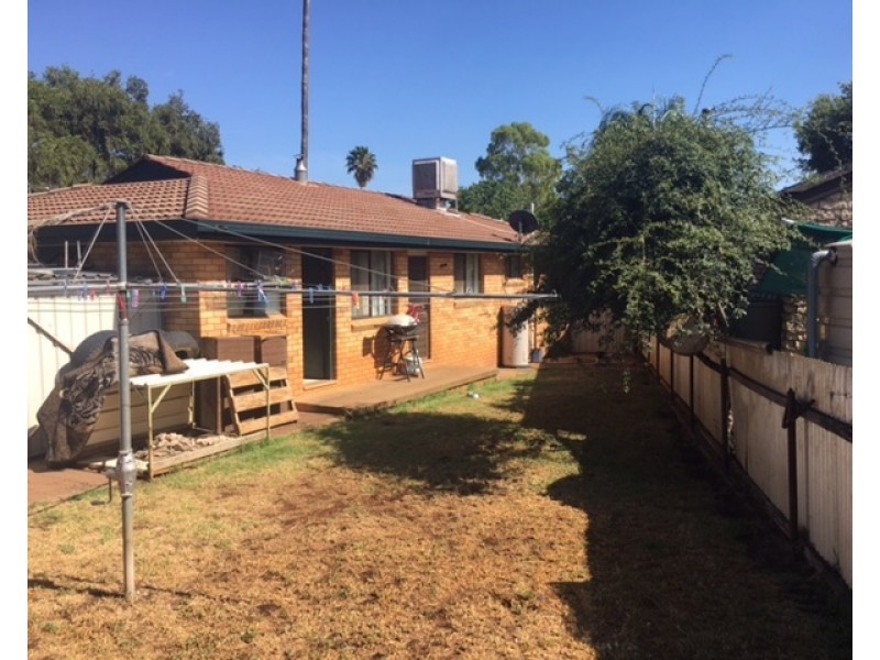 2 Newell Ave, Gunnedah NSW 2380