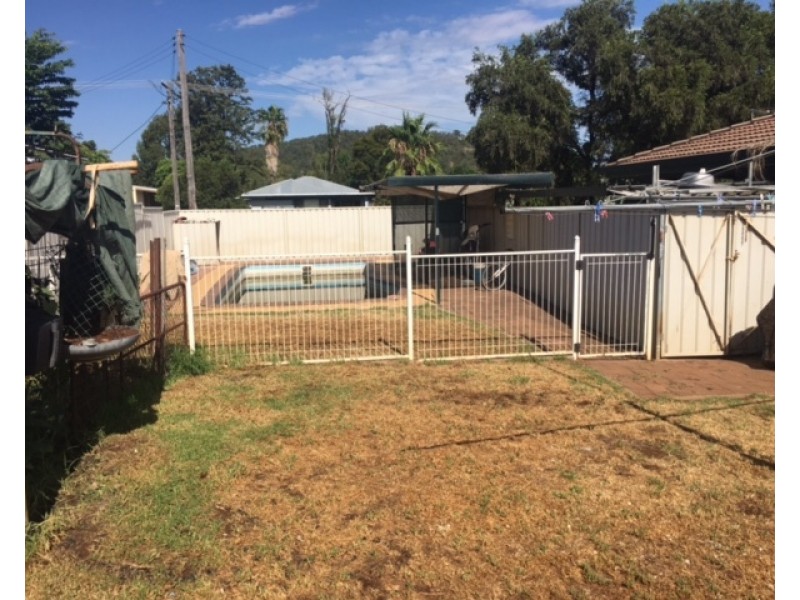 2 Newell Ave, Gunnedah NSW 2380